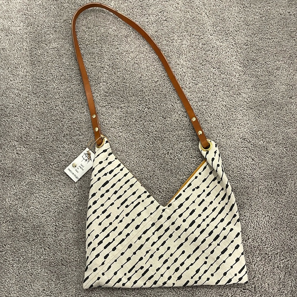 super cute bag!